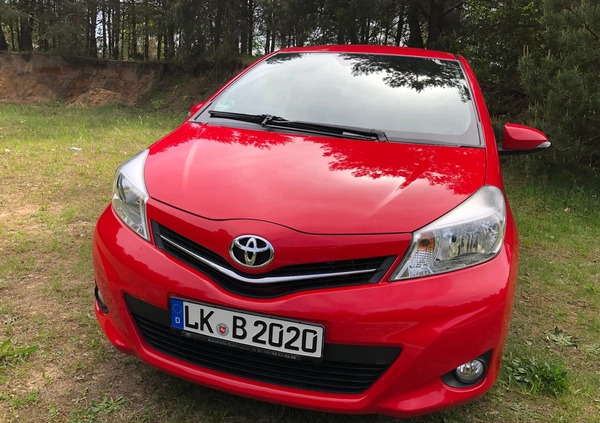 Toyota Yaris cena 26999 przebieg: 139000, rok produkcji 2012 z Sławków małe 781